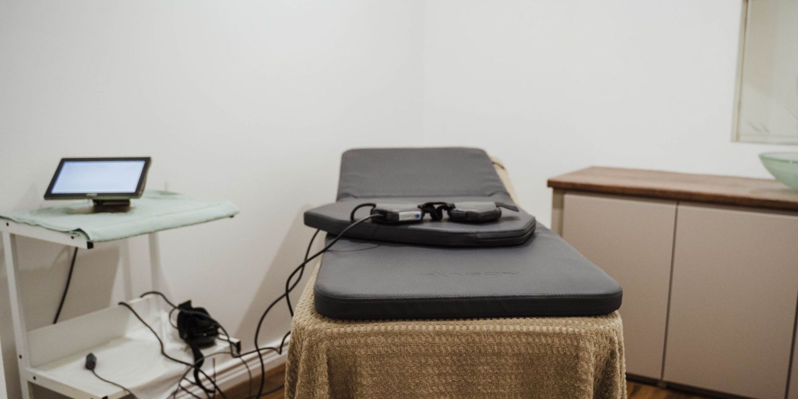 Seegras-Wellnesszentrum mit PEMF-Therapie