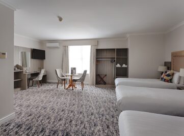 family room 2 - Inishowen Gateway
